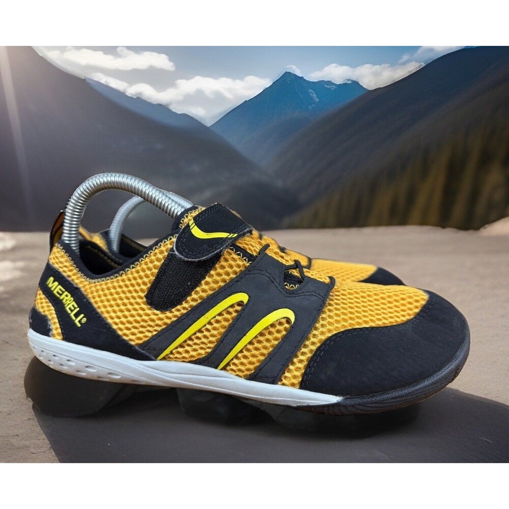 Merrell Trail Glove Kids Dark Cheddar Barefoot Running Shoe Black/Yellow Yth 6.5